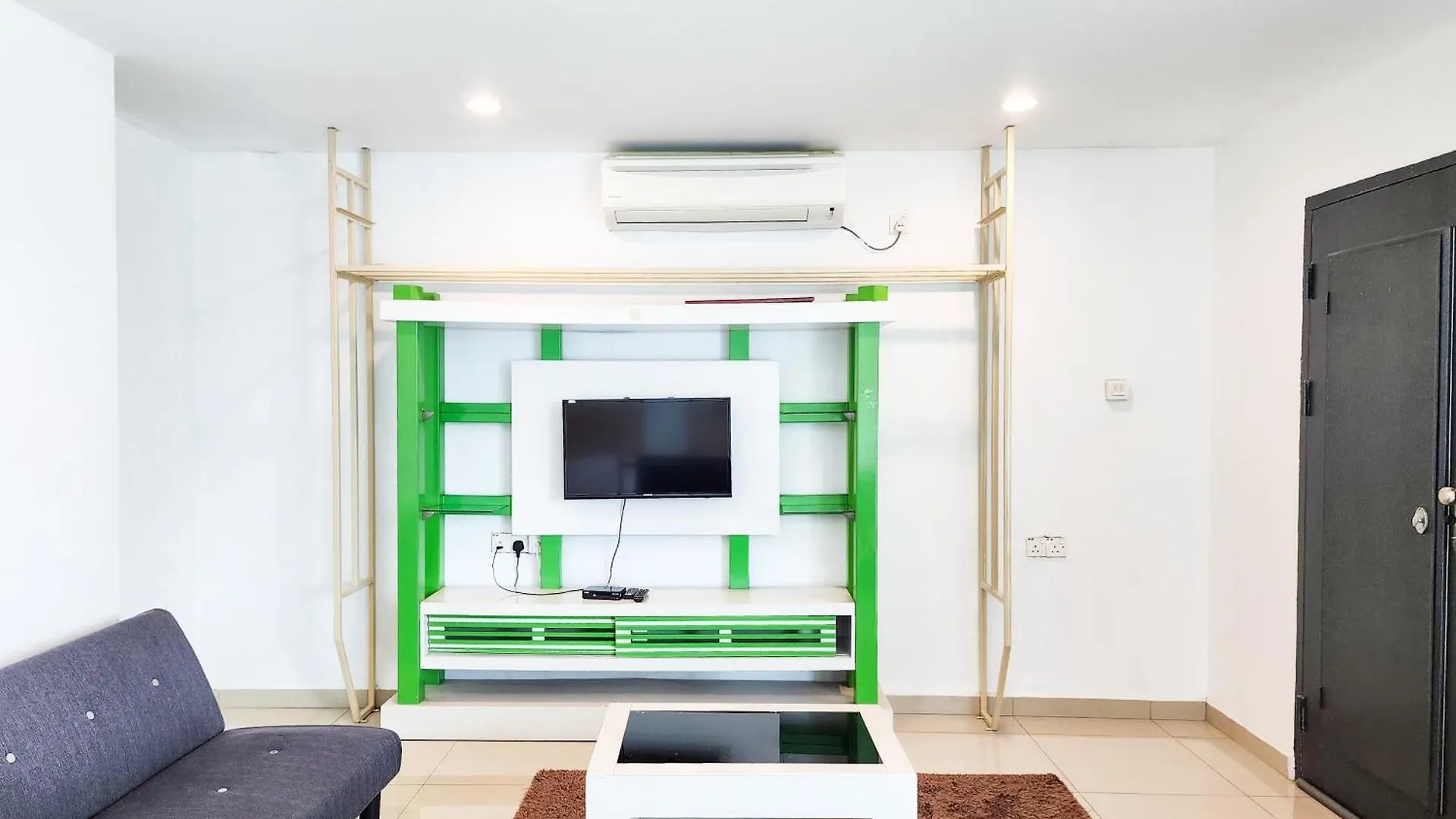 Kempas -- 32 Pax Semid, Near Paradigm Mall Jb Johor Bahru Vakantiehuis