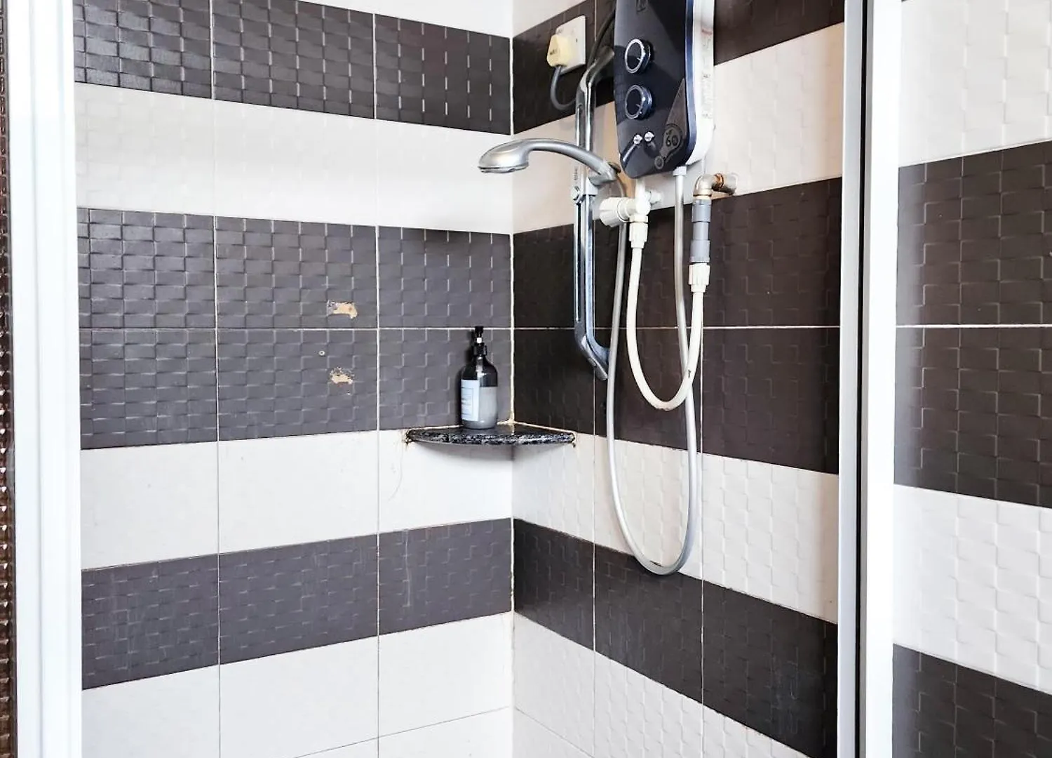 Kempas -- 32 Pax Semid, Near Paradigm Mall Jb Johor Bahru 0*,  Maleisië